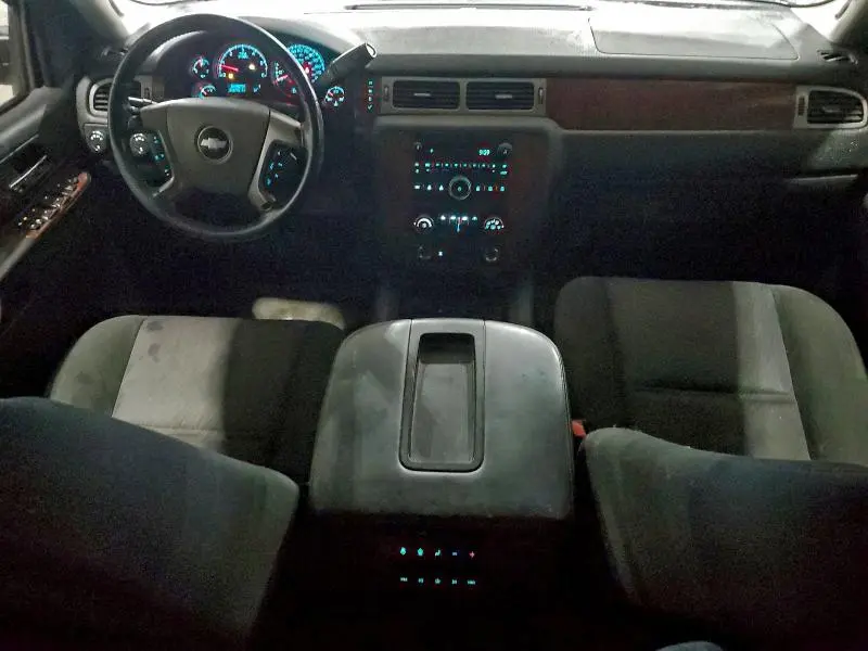 2011 CHEVROLET SUBURBAN K1500 LS  