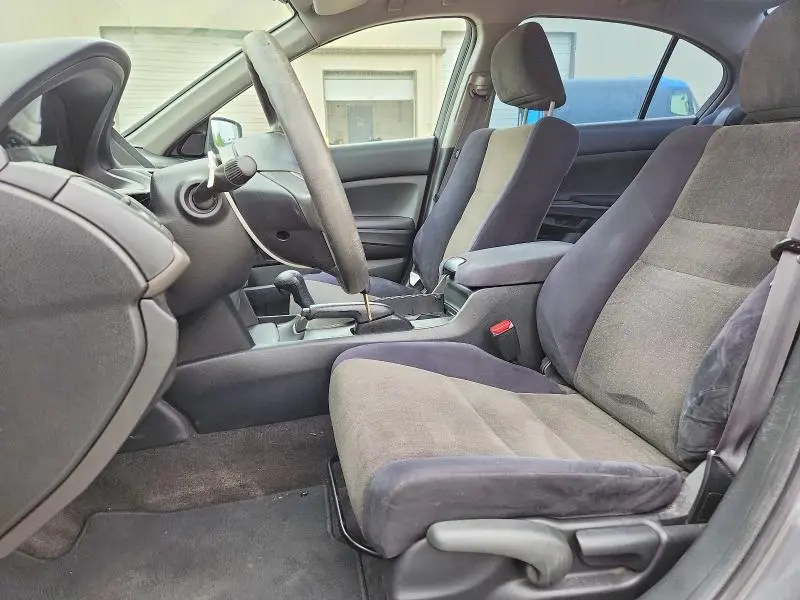 2010 HONDA ACCORD LX  