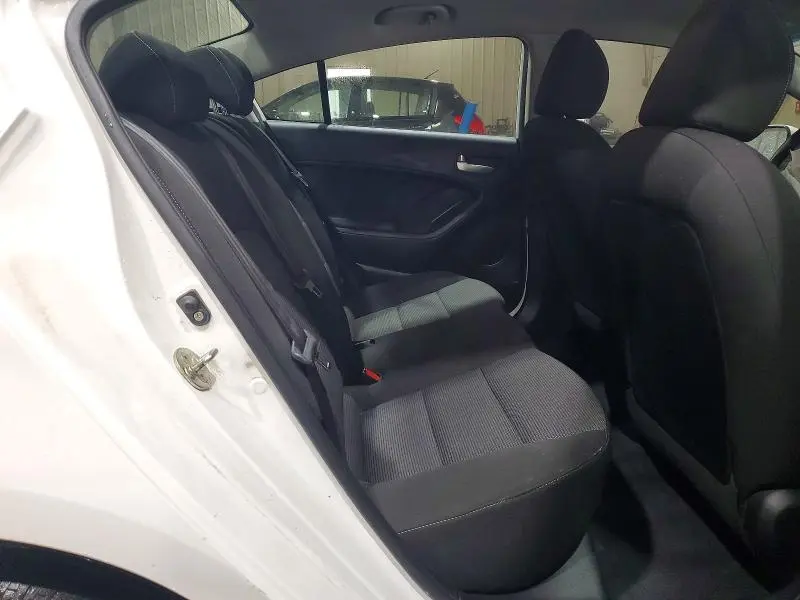 2018 KIA FORTE LX  