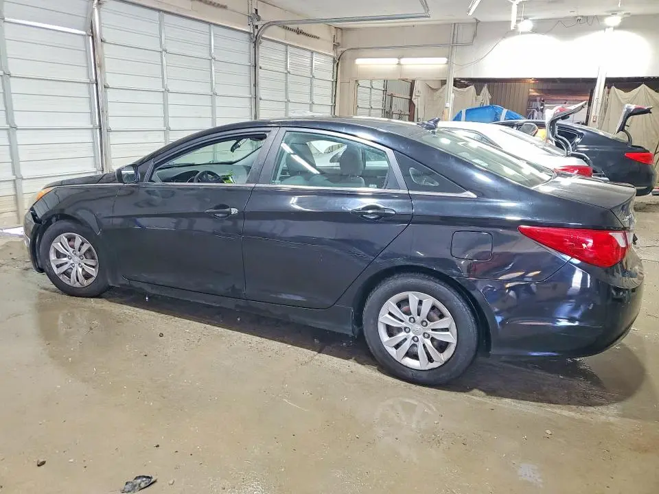 2011 HYUNDAI SONATA GLS  