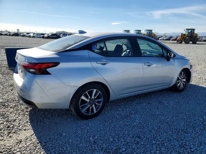 2023 NISSAN VERSA SV  