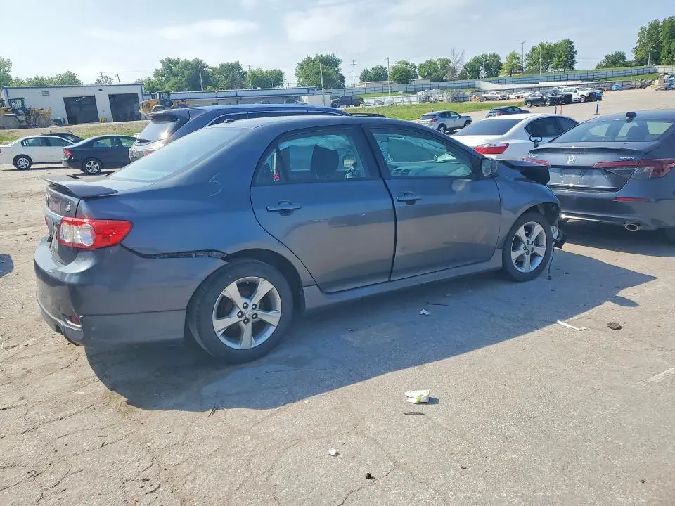 2011 TOYOTA COROLLA S  