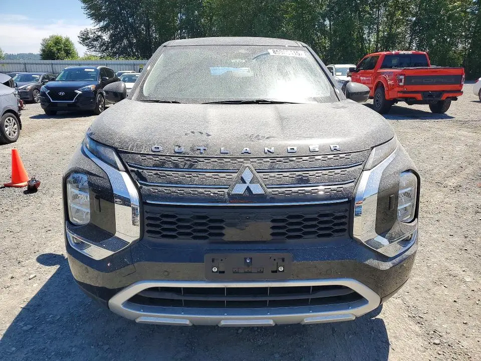 2025 MITSUBISHI OUTLANDER SE  