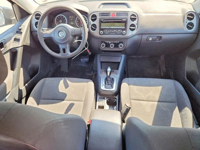 2011 VOLKSWAGEN TIGUAN S  