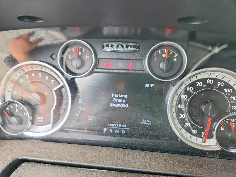 2014 RAM 1500 SLT  