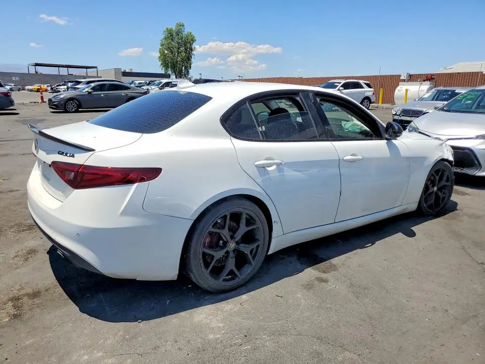 2020 ALFA ROMEO GIULIA   