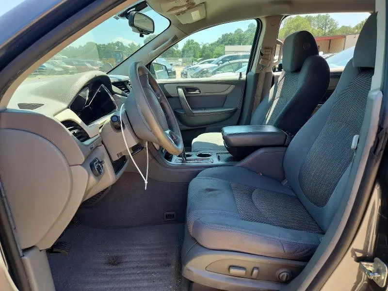 2014 CHEVROLET TRAVERSE LS  