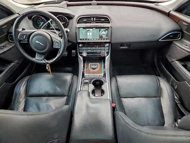 2017 JAGUAR XE FIRST EDITION  