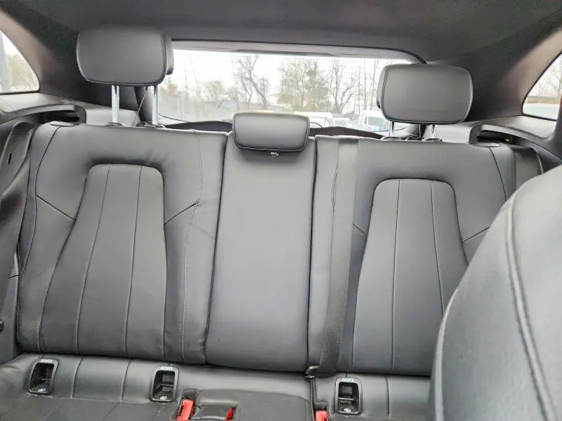 2021 MERCEDES-BENZ GLA 250 4MATIC  