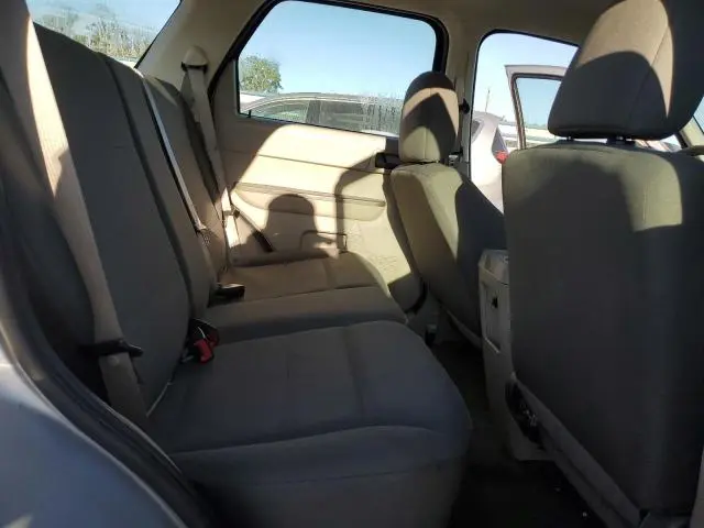 2011 FORD ESCAPE XLS  