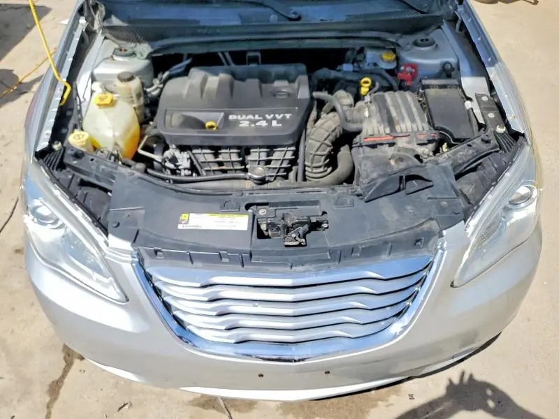 2012 CHRYSLER 200 LX  