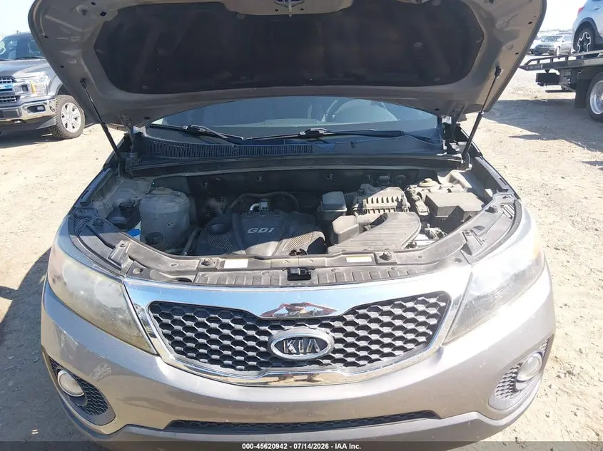 2012 KIA SORENTO LX