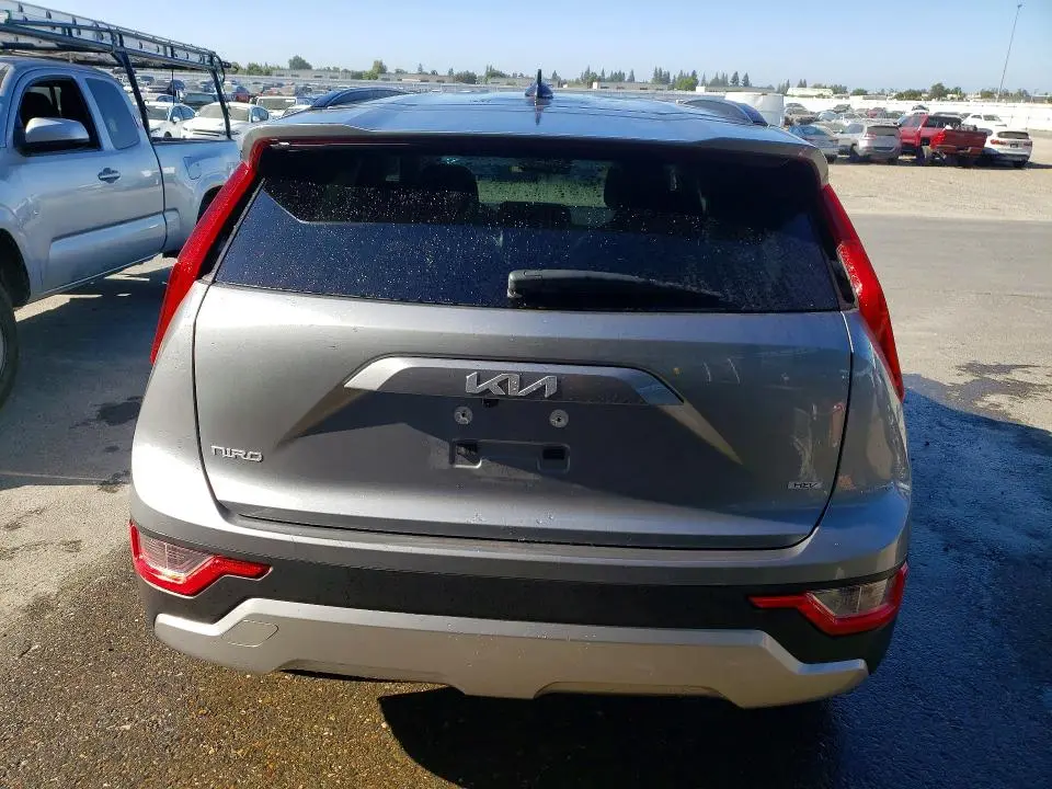 2025 KIA NIRO LX  