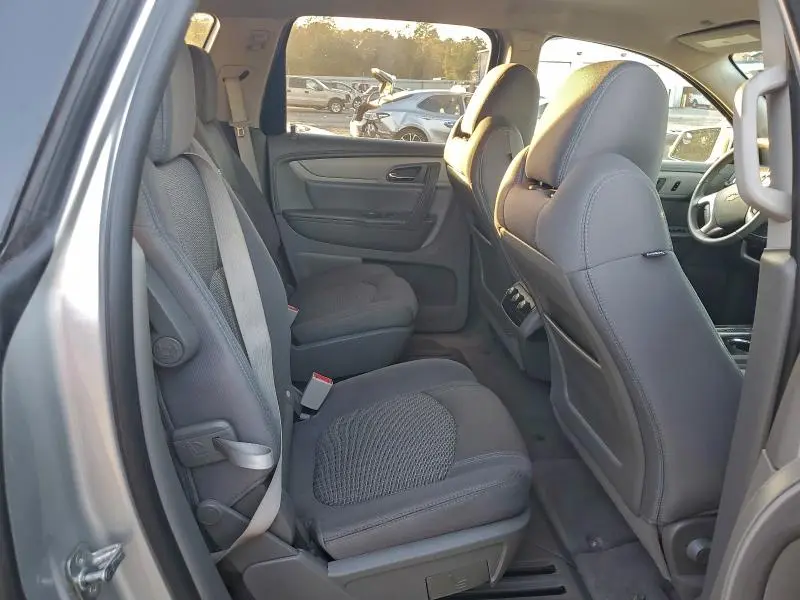 2014 CHEVROLET TRAVERSE LT  