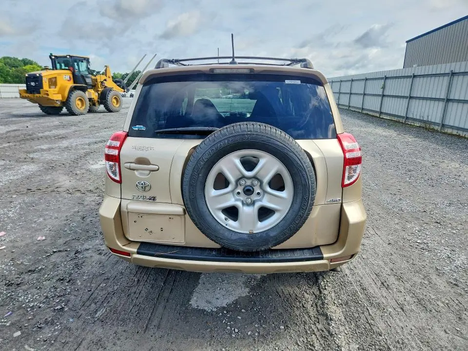 2011 TOYOTA RAV4 BASE  