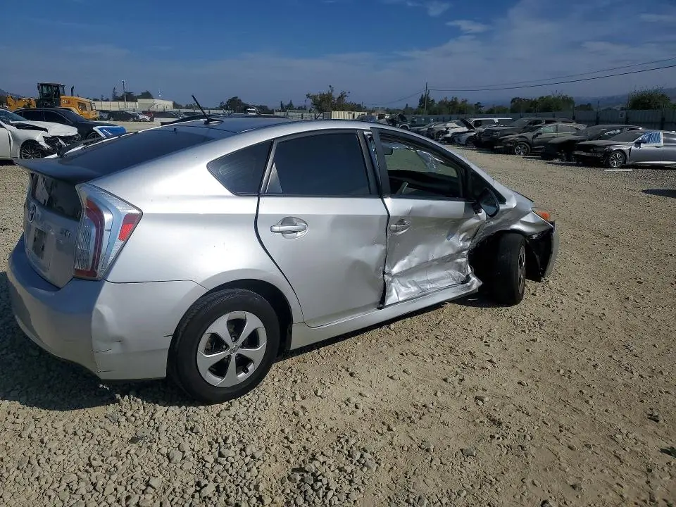 2013 TOYOTA PRIUS THREE  