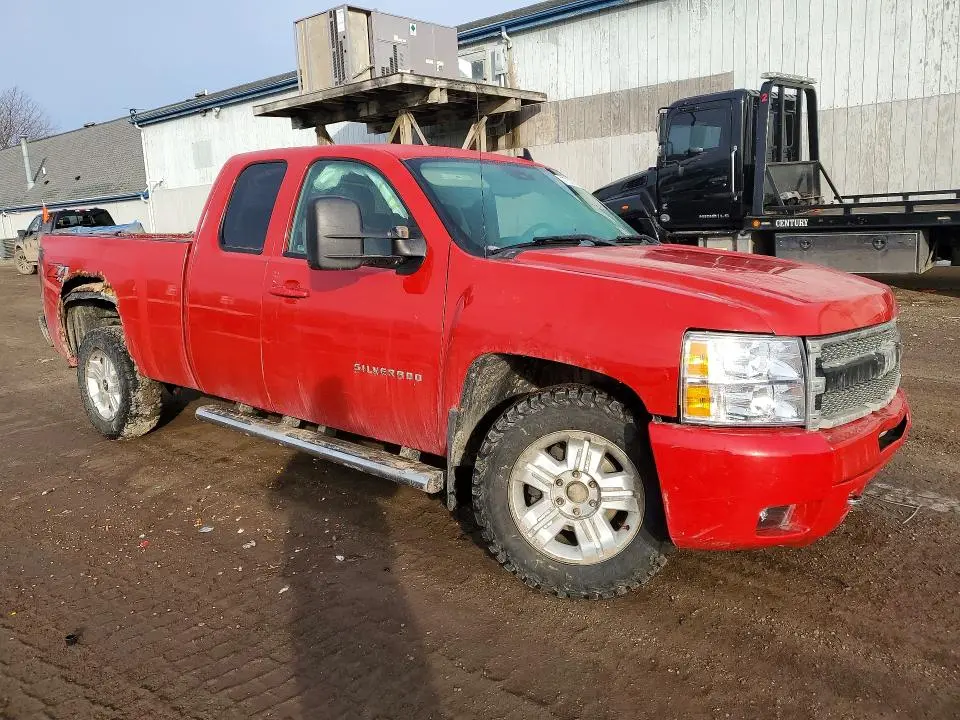 2011 CHEVROLET SILVERADO K1500 LT  