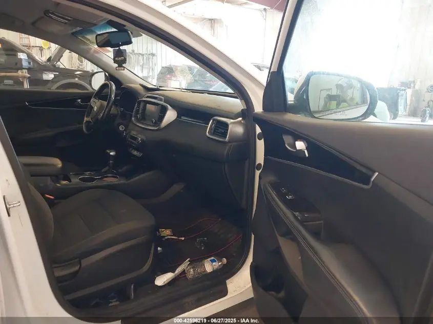 2019 KIA SORENTO 2.4L LX