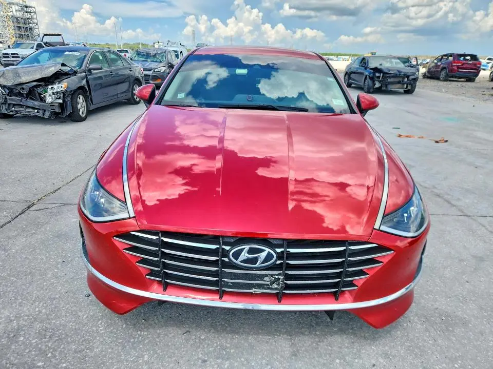 2021 HYUNDAI SONATA SE  
