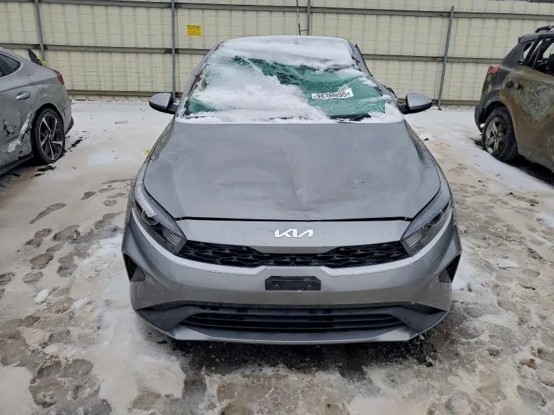 2024 KIA FORTE LX  