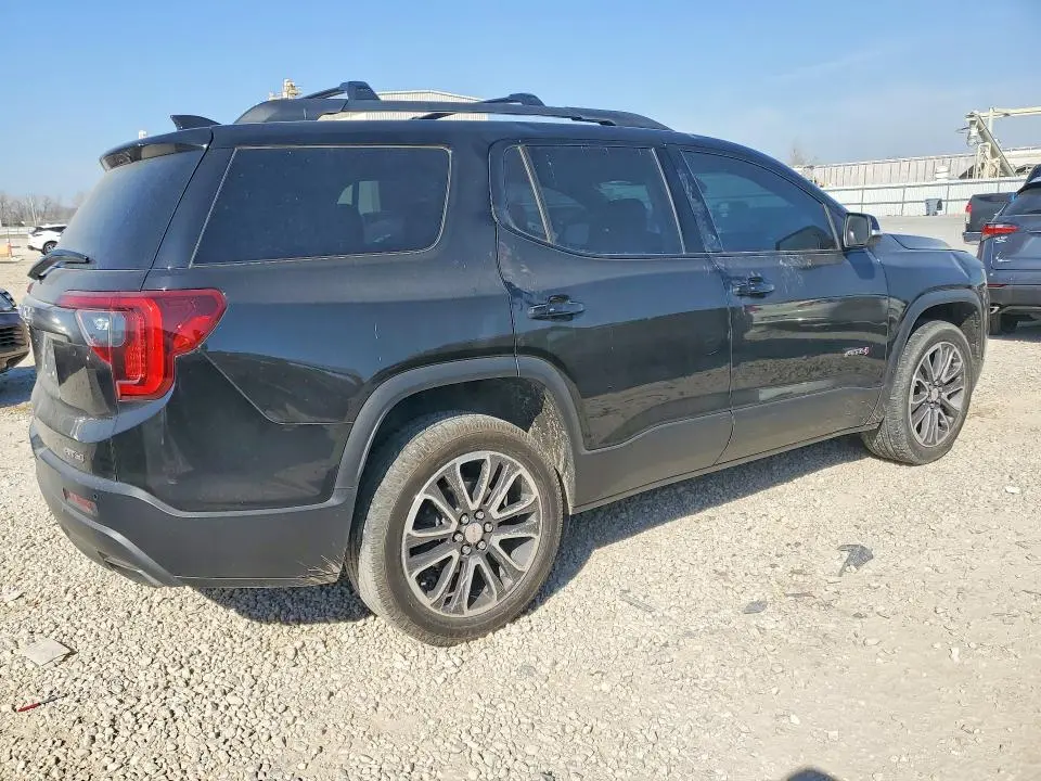 2020 GMC ACADIA AT4  
