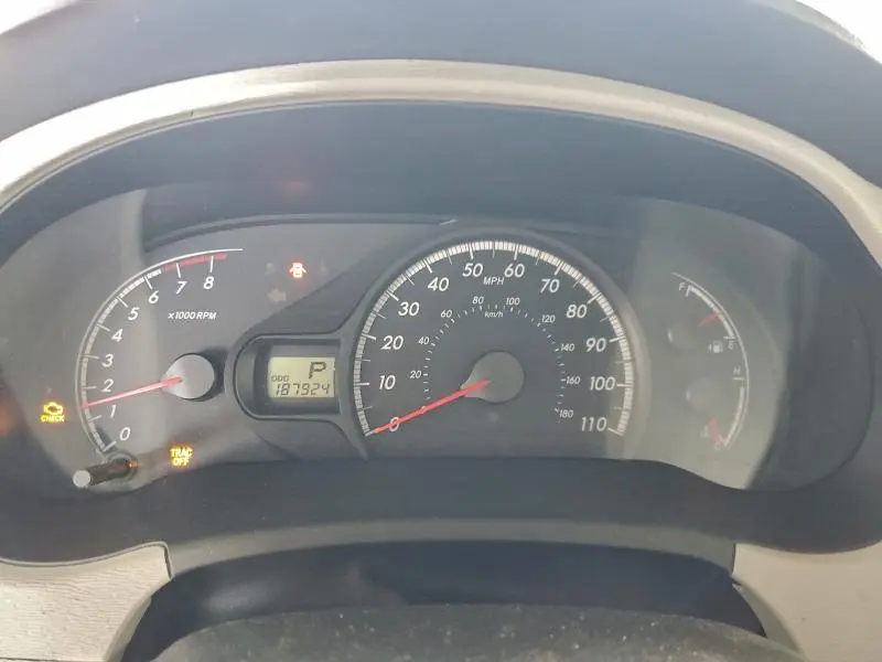 2014 TOYOTA SIENNA LE  