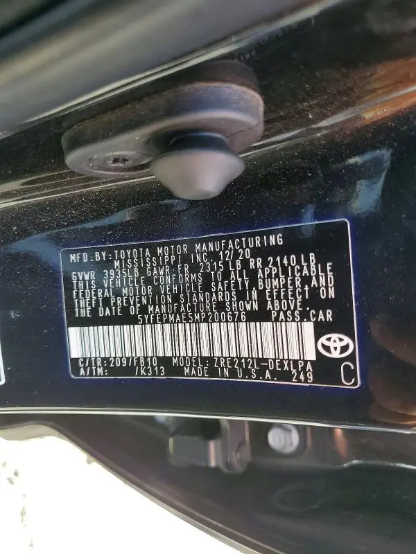 2021 TOYOTA COROLLA LE  