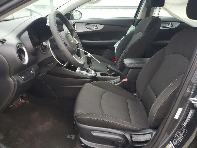 2024 KIA FORTE LX  