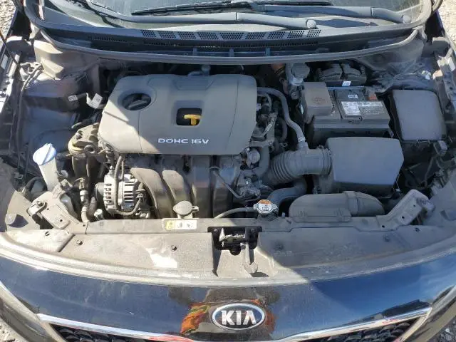 2017 KIA FORTE LX  