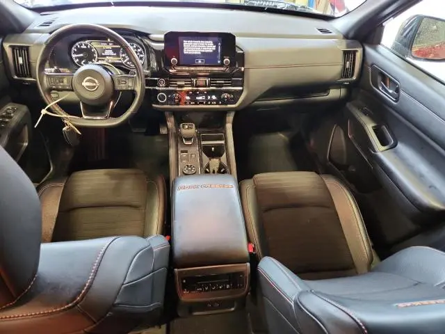 2023 NISSAN PATHFINDER SV  