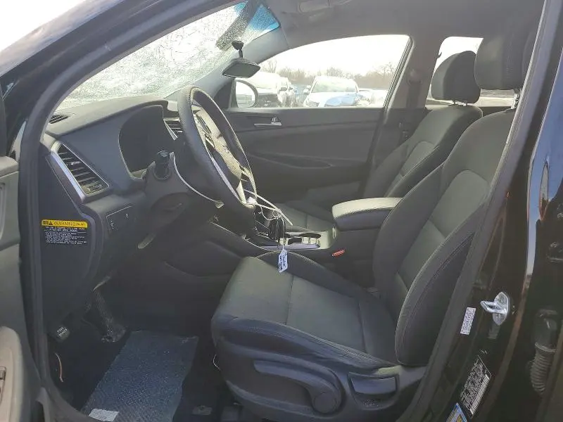 2018 HYUNDAI TUCSON SE  