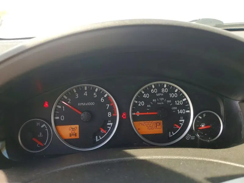 2011 NISSAN PATHFINDER S  