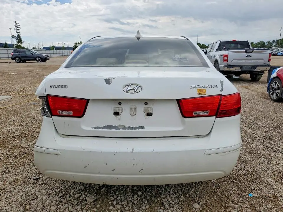 2010 HYUNDAI SONATA   