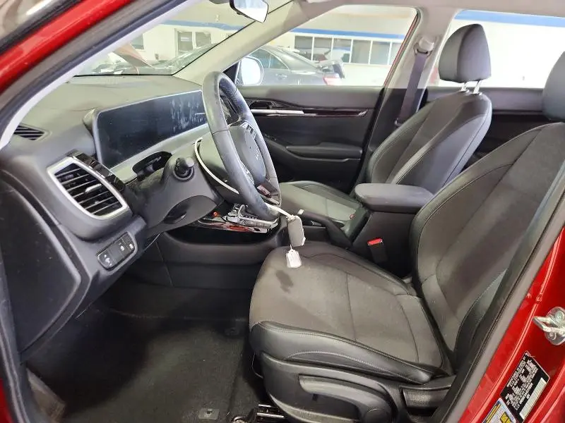 2025 KIA SELTOS S  
