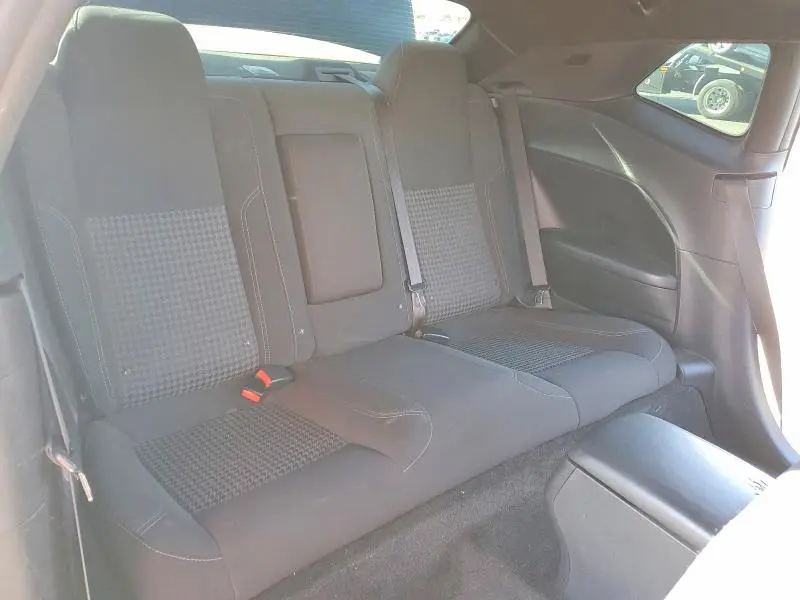 2016 DODGE CHALLENGER SXT  