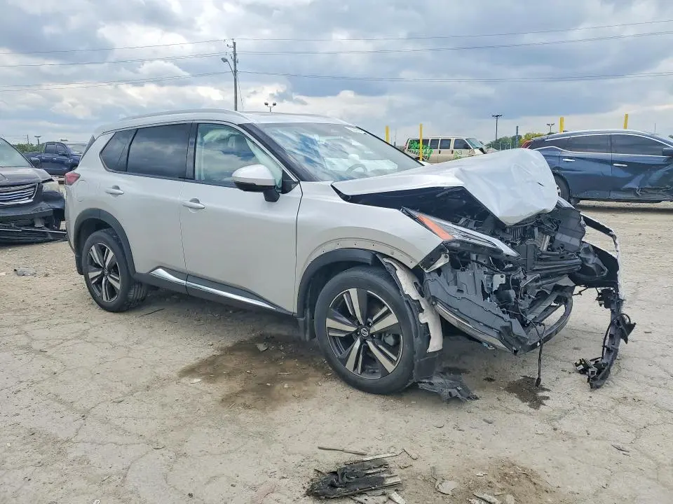 2021 NISSAN ROGUE SL  