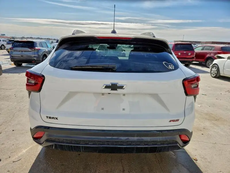 2025 CHEVROLET TRAX 2RS  