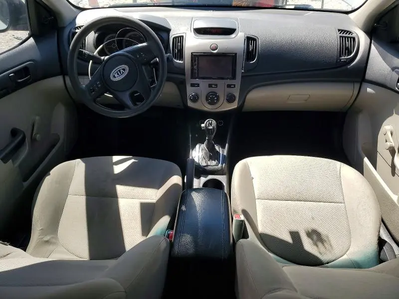 2013 KIA FORTE LX  