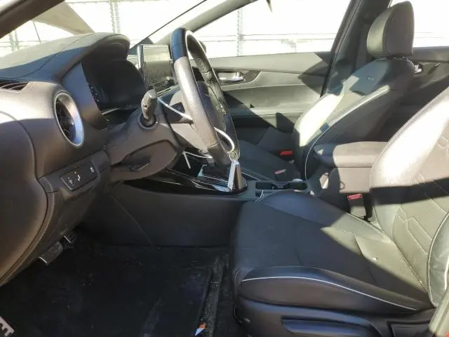 2024 KIA FORTE GT LINE  