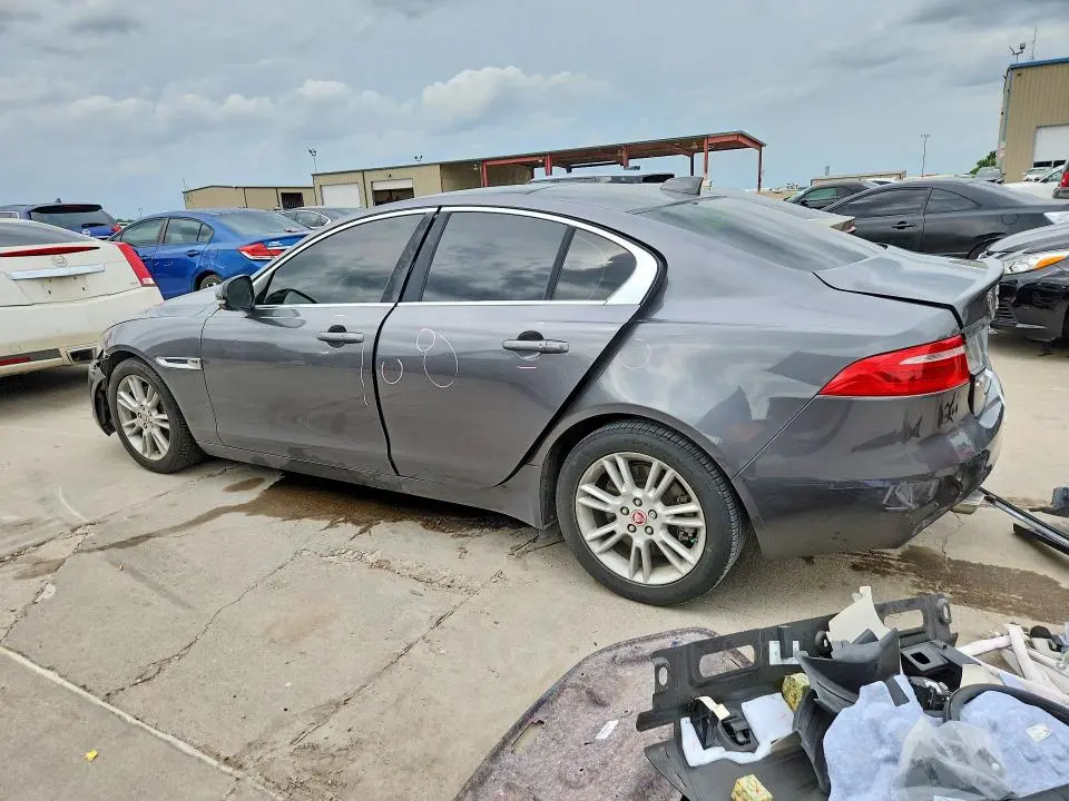 2019 JAGUAR XE PREMIUM  