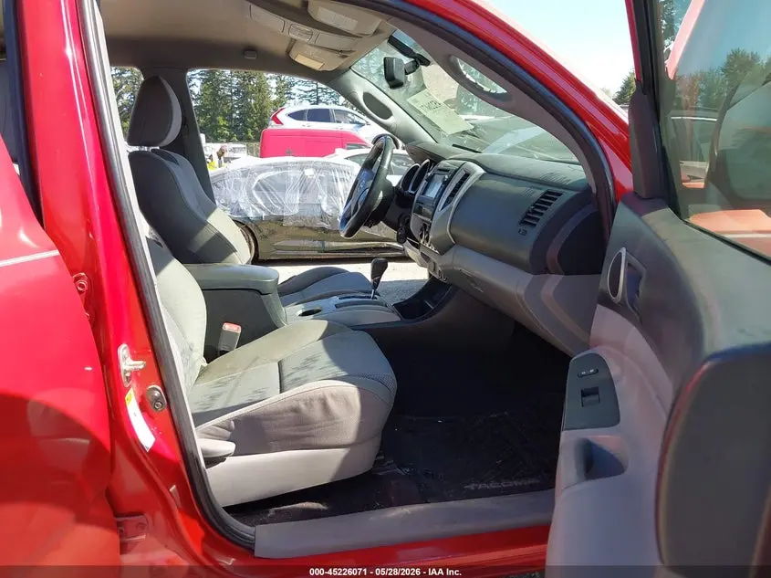 2013 TOYOTA TACOMA PRERUNNER V6
