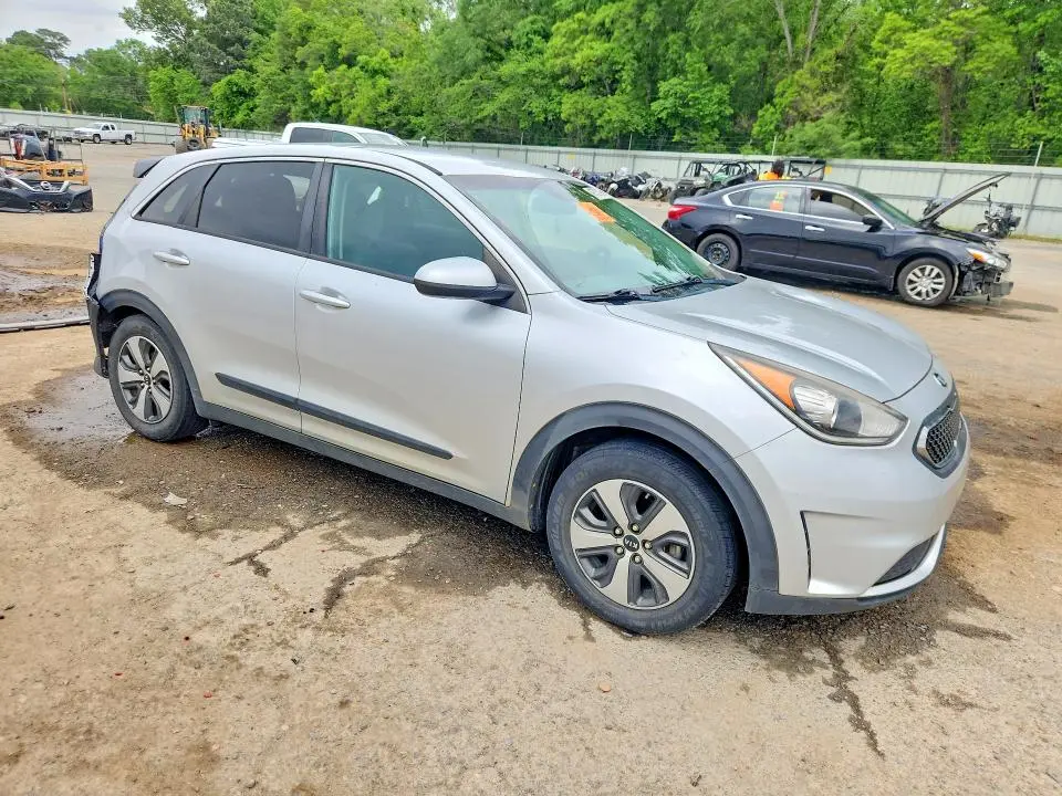 2017 KIA NIRO FE  