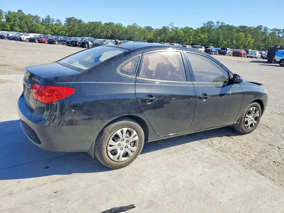 2010 HYUNDAI ELANTRA GLS  