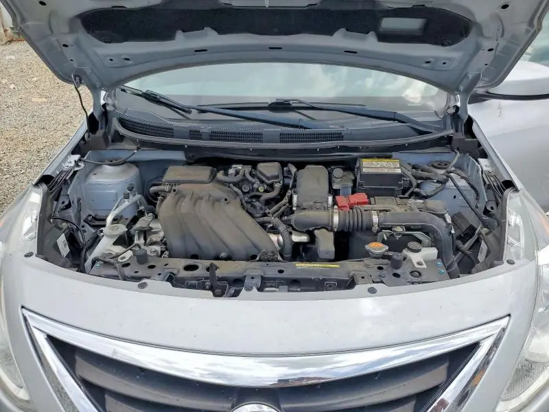 2019 NISSAN VERSA S  