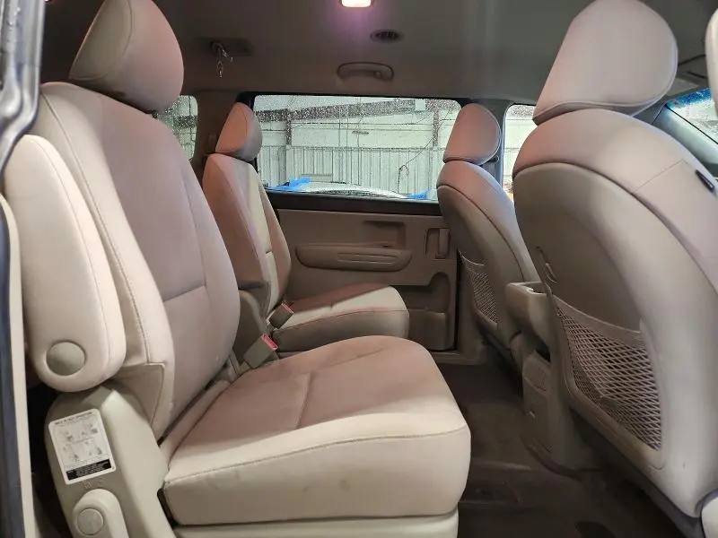 2021 KIA SEDONA LX  