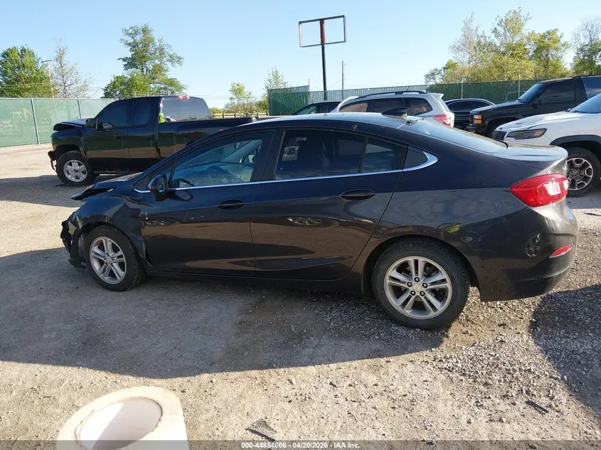 2017 CHEVROLET CRUZE LT AUTO
