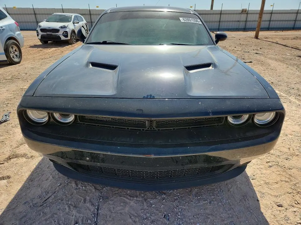 2022 DODGE CHALLENGER SXT  