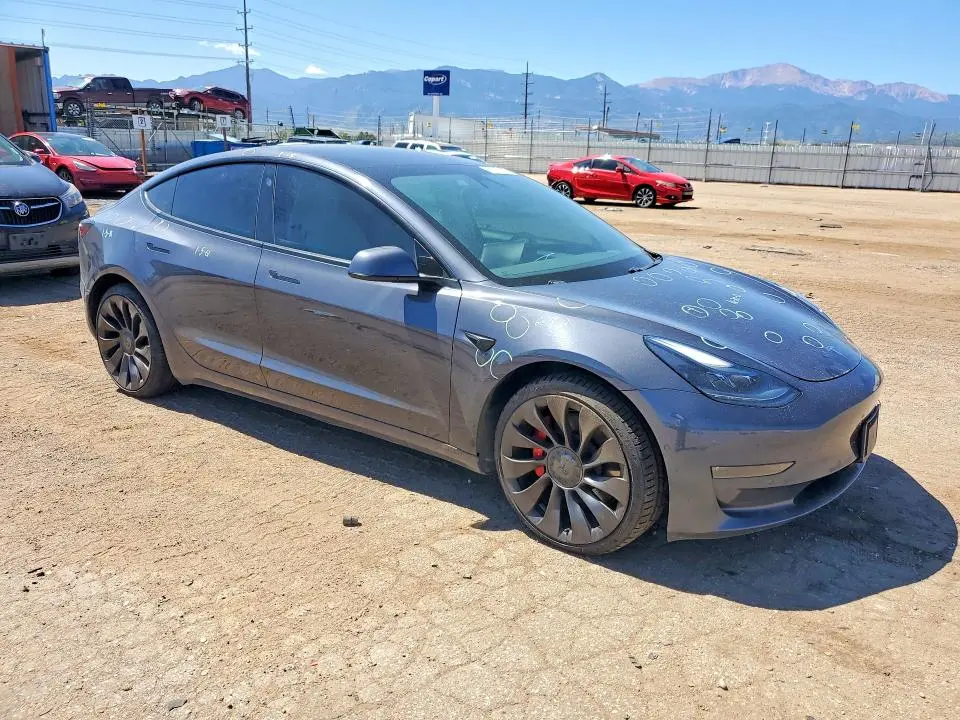 2021 TESLA MODEL 3   
