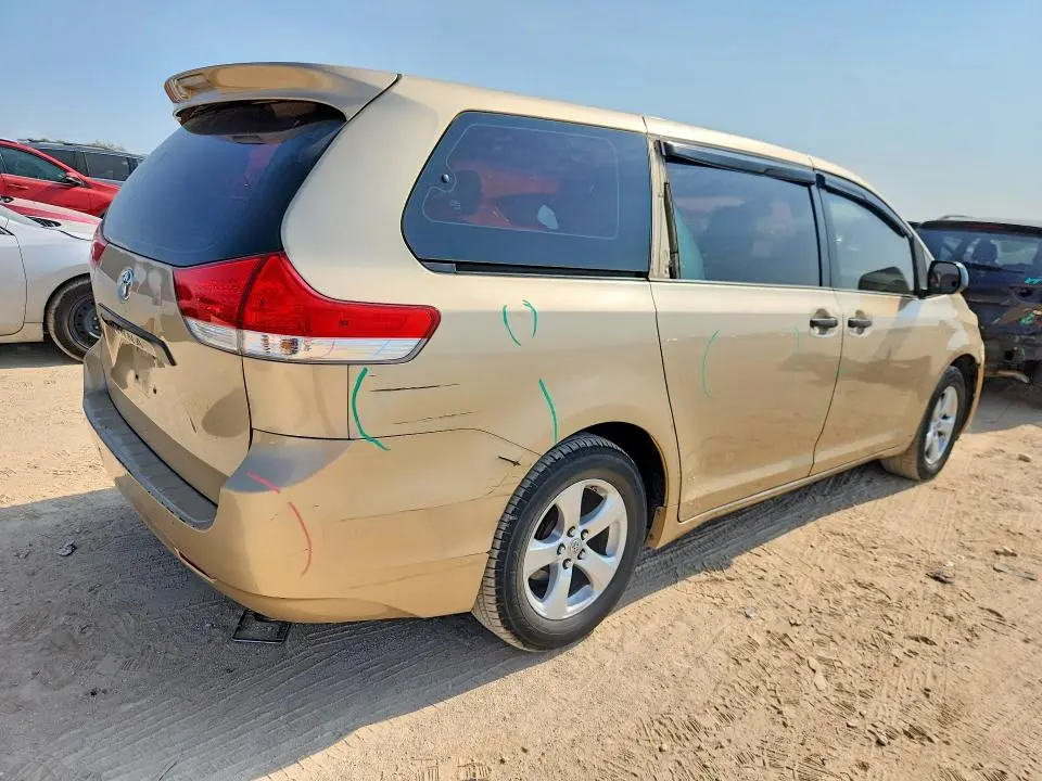 2011 TOYOTA SIENNA BASE 7-PASSENGER  