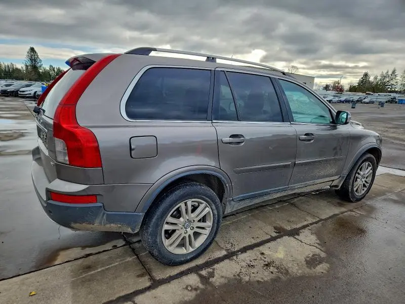 2011 VOLVO XC90 3.2  